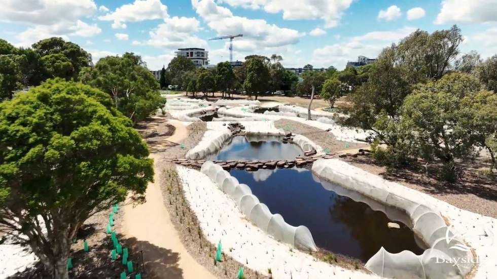 Drone footage of Elsternwick Nature Reserve pond